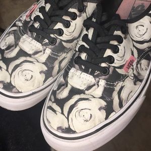 almost new rose print vans